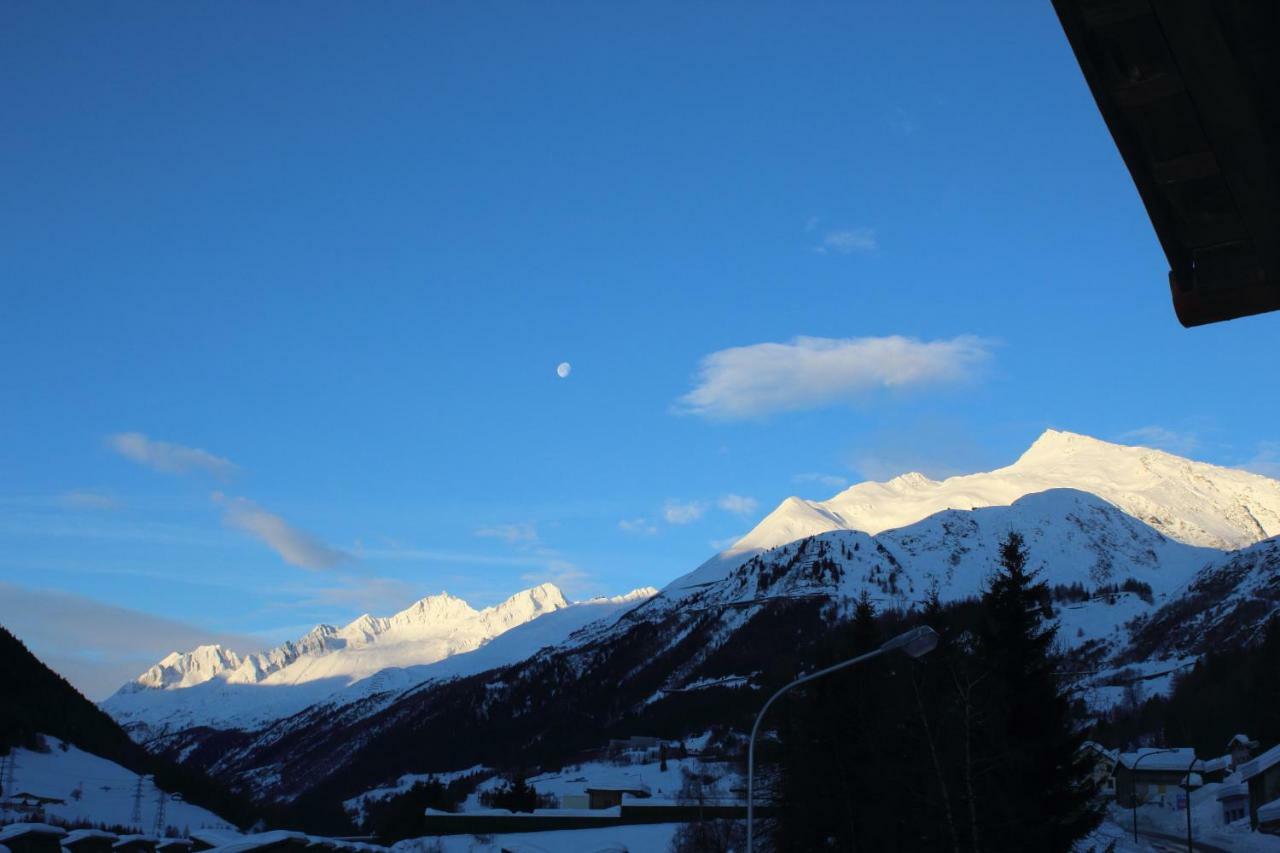 Chalet Cuore Delle Alpi 艾罗洛 外观 照片
